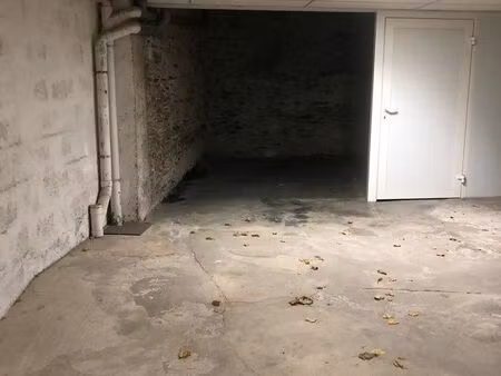 garage / place de stationnement