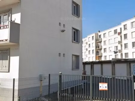 garage au sous sol sécurisé rue eaux claires