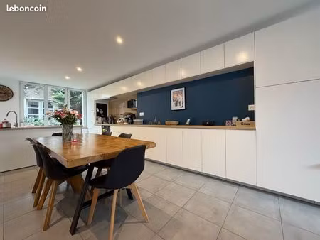 maison de ville 5 pièces 94 m²