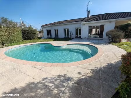 villa 5 pièces 163 m²