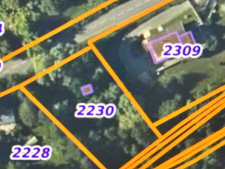 terrain 1580 m2 non constructible