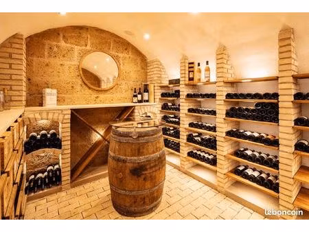 cave à vin / epicerie fine emplacement n°1