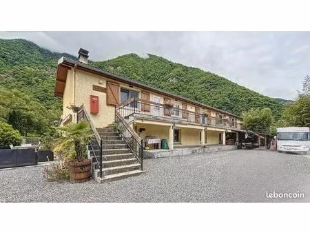maison avec 2 logements luchon