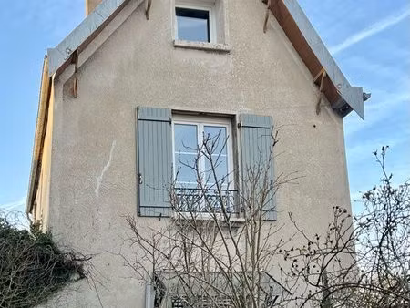 maison 4 pièces 93 m2 - crépy en valois - centre ville
