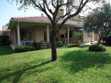 maison fonctionnelle trés bien située