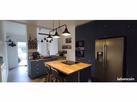 maison avec jardin et garage