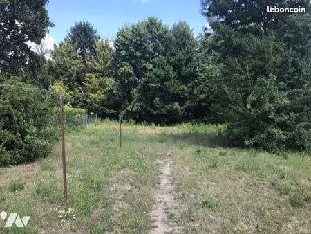 terrain 1075 m² senlis