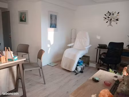 sous-location cabinet paramédical/bien-être 23m2