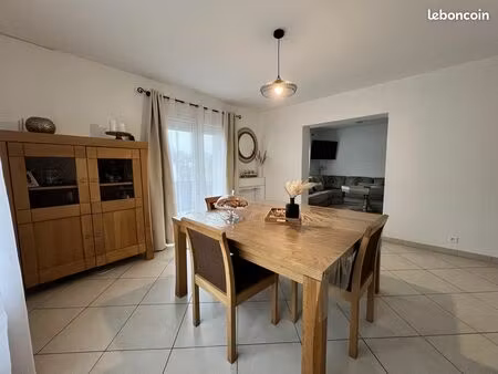 maison 6 pièces 106 m²
