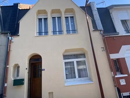 maison 3 pièces 84 m²