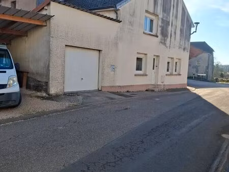 maison centre du village