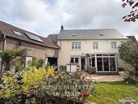 maison 9 pièces 211 m²