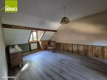 maison 7 pièces 570 m²