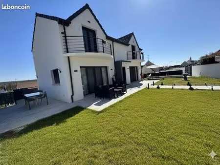 pavillon 6 pièces 141 m²