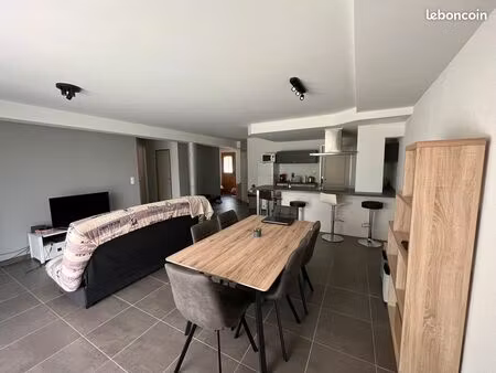 apparemment de 95m2 avec jardin et garage