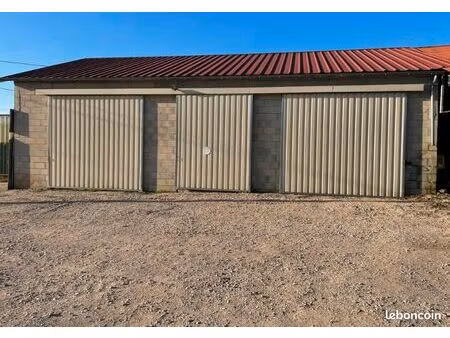 local à louer 119 m²