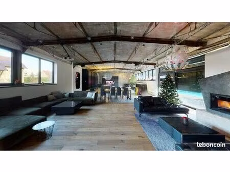 maison 6 pièces 383 m²