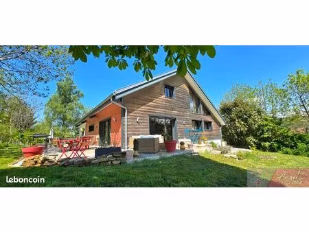 local 382 m² arbois