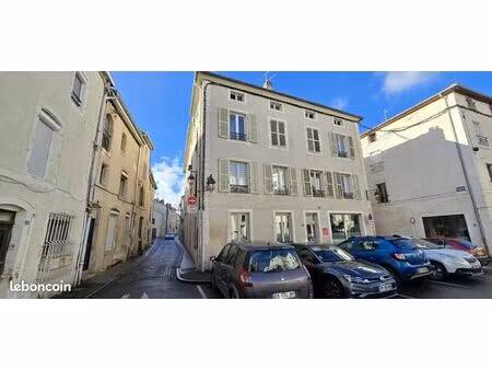 immeuble 20 pièces 456 m²