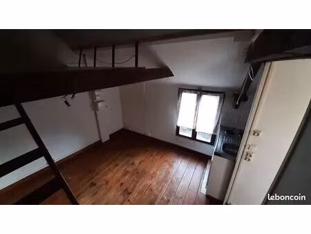 studio (15 m2 + mezzanine) à louer sur venette
