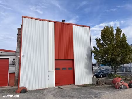 local d'activité 44 m²