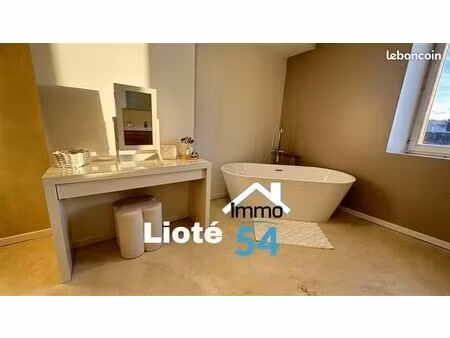 maison 11 pièces 350 m²