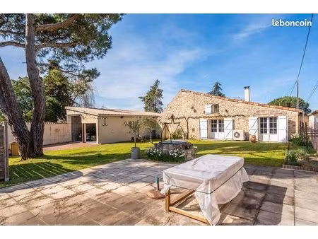 maison 8 pièces 187 m²