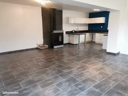 maison à louer à gury idéal pour un couple pas pour une famille aves des enfants car chamb