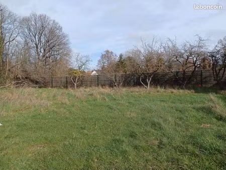 terrain 591 m² montbazon