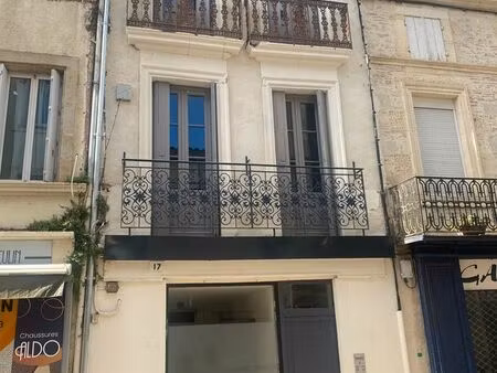 immeuble rénové 5 apparts + local commercial