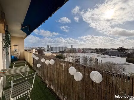 t4 lumineux traversant de 70 m² avec balcon  garage et cave