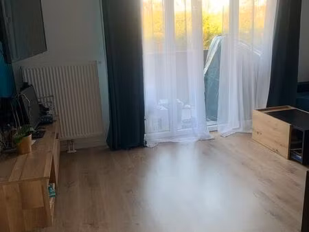 appartement t2 avec balcon et parking