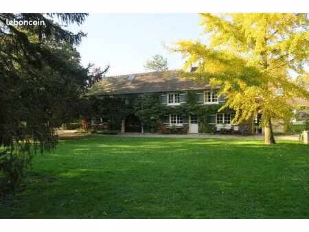 propriété 10 pièces 365 m²