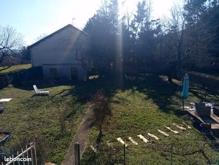 ? maison à fort potentiel – 999 m² constructible – centre village