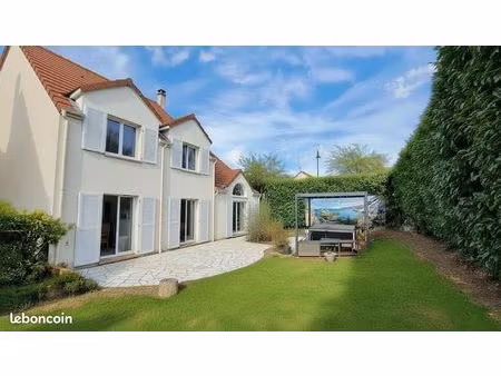 maison familiale 7 pièces de 185 m²