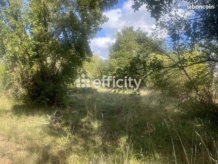 terrain 857 m² cheille