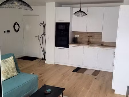 a vendre superbe appartement t2 avec loggia et parking