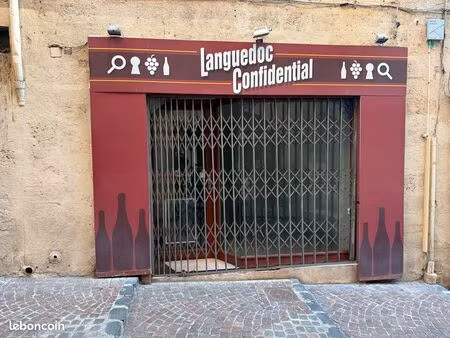 local commercial ecusson