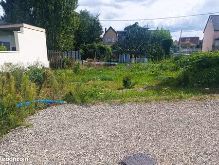 terrain 239 m² houssen