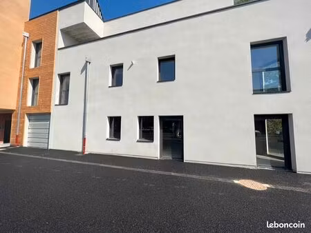 local commercial 183 m² beauvais