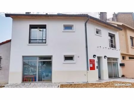 loue local professionnel