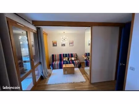 studio centre village