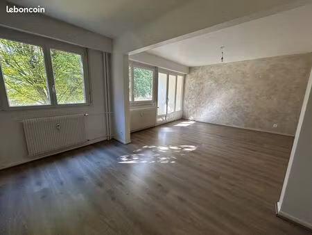 appartement 3p 85m2 rdc sur élevé lumineux - double exposition - cave et pk