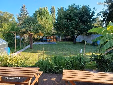 maison avec jardin et parking