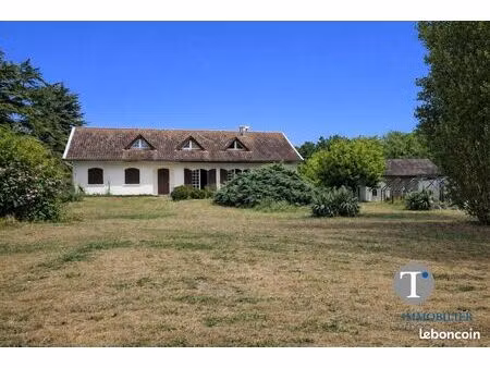 propriété 7 pièces 235 m²