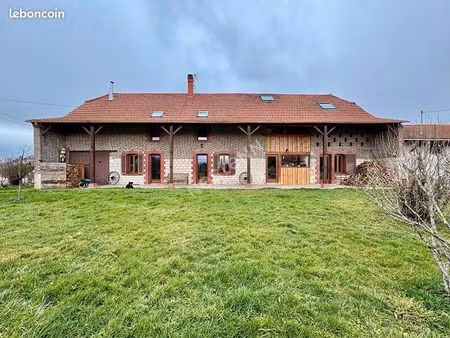 maison 7 pièces 250 m²