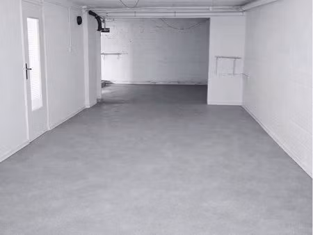 loue box dans un sous-sol