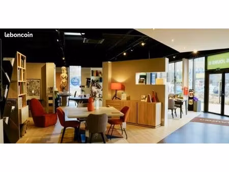 local commercial 510 m² clermont l'herault