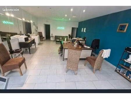 local commercial à louer