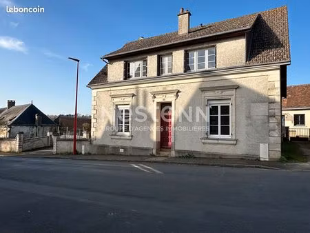 maison 6 pièces 145 m²